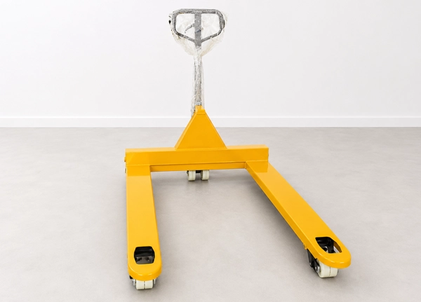 Hand pallet truck fork view