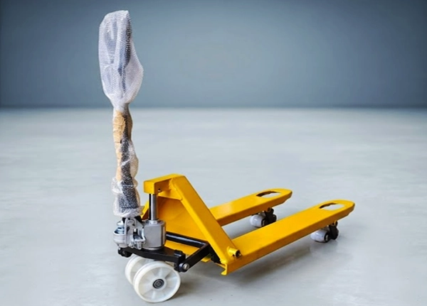 Nylon wheel hand pallet truck