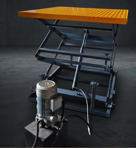 Heavy Duty Mobile Scissor Lift 1500 Kg Side View